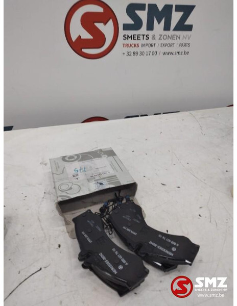 Mercedes-Benz Set remblokken mercedes sprinter w901-w905 a008420 - الفرامل الوسادات - شاحنة: صور 1 Mercedes-Benz Set remblokken mercedes sprinter w901-w905 a008420 - الفرامل الوسادات - شاحنة: صور 1