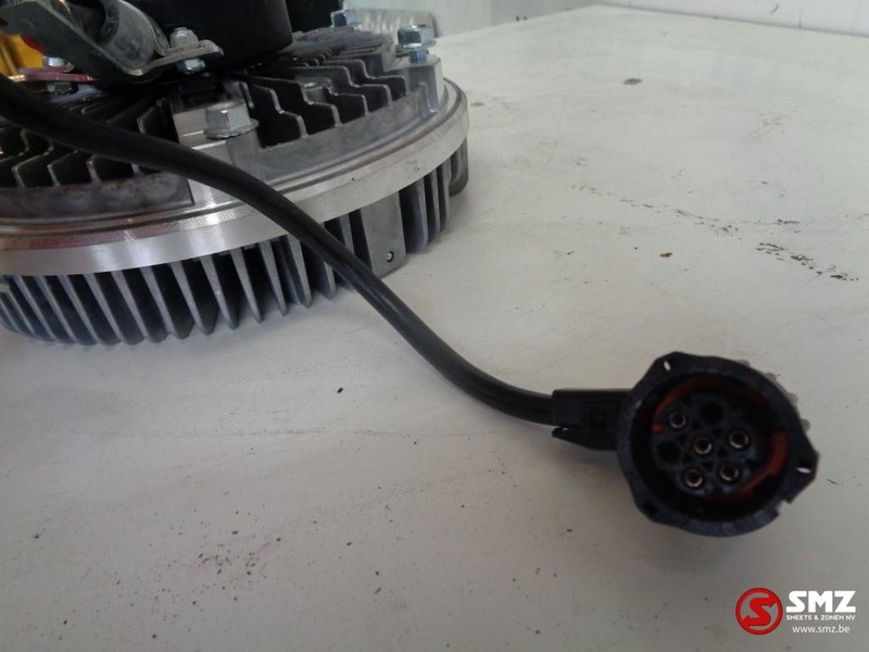 Mercedes-Benz Ventilator koppeling Mercedes Actros MP2/3 - مروحة تهوية - شاحنة: صور 3 Mercedes-Benz Ventilator koppeling Mercedes Actros MP2/3 - مروحة تهوية - شاحنة: صور 3