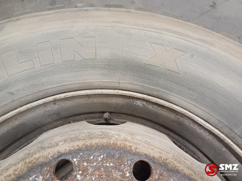 Michelin Occ vrachtwagenband 315/80R22.5 156/150 Michelin - الإطارات - شاحنة: صور 4 Michelin Occ vrachtwagenband 315/80R22.5 156/150 Michelin - الإطارات - شاحنة: صور 4