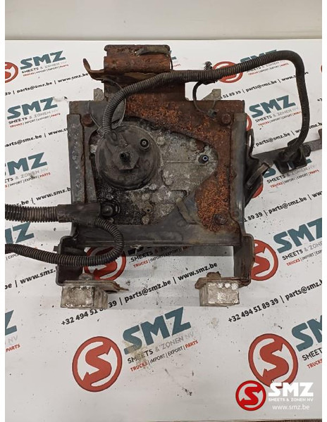 Renault Occ AdBlue pomp Renault - نظام الوقود - شاحنة: صور 3 Renault Occ AdBlue pomp Renault - نظام الوقود - شاحنة: صور 3