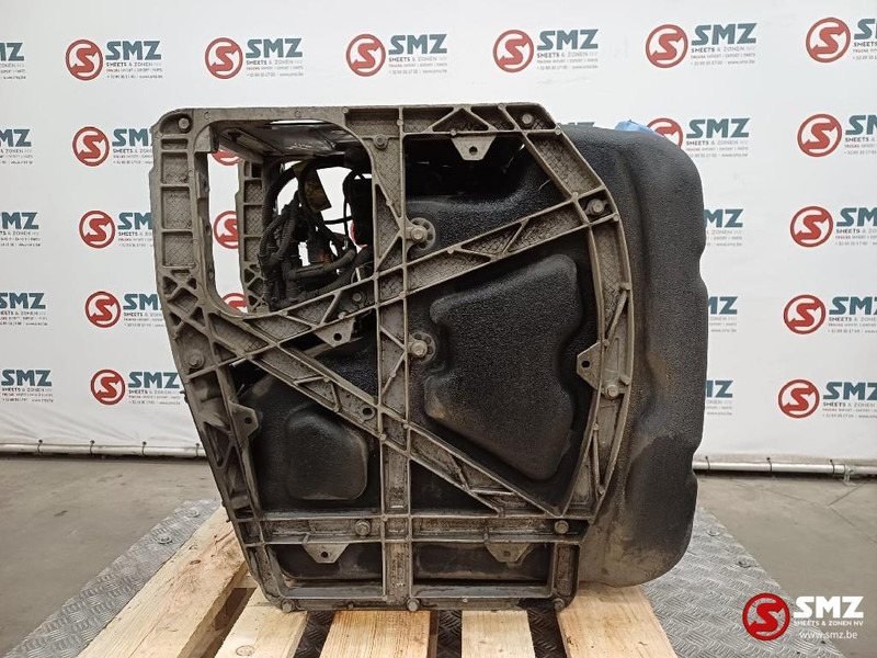 Renault Occ AdBluetank + AdBluepomp Renault - نظام الوقود - شاحنة: صور 4 Renault Occ AdBluetank + AdBluepomp Renault - نظام الوقود - شاحنة: صور 4