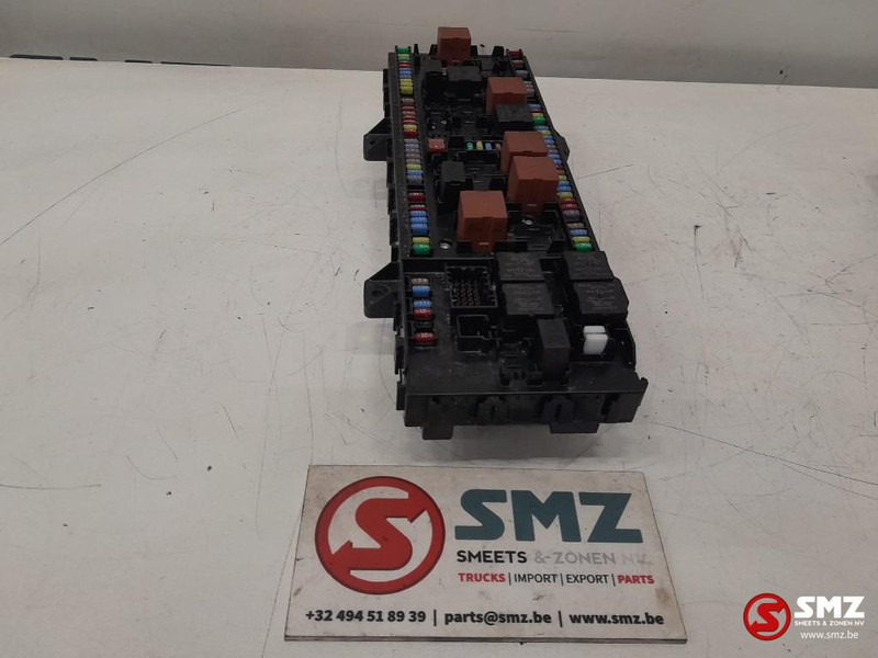 Renault Occ ECU VMCU2 regeleenheid Renault - كتلة التحكم - شاحنة: صور 4 Renault Occ ECU VMCU2 regeleenheid Renault - كتلة التحكم - شاحنة: صور 4