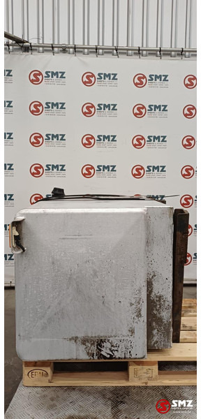 Renault Occ hydraulische tank 250L + materiaalkast Renault - خزان هيدروليكي - شاحنة: صور 4 Renault Occ hydraulische tank 250L + materiaalkast Renault - خزان هيدروليكي - شاحنة: صور 4