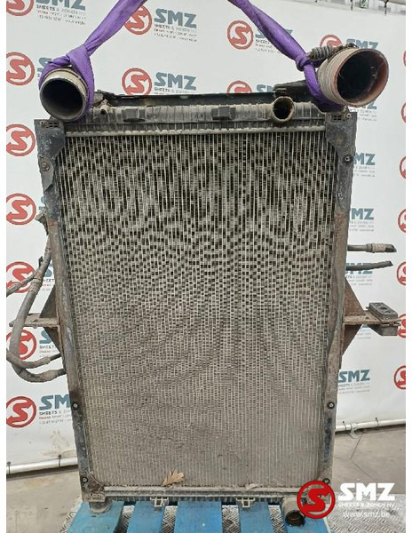 Renault Occ radiator Renault - المشعاع - شاحنة: صور 1 Renault Occ radiator Renault - المشعاع - شاحنة: صور 1