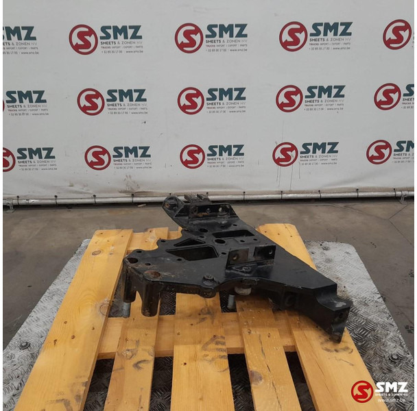 Renault Occ voorbumperbeugel rechts Renault - الإطار/ الشاسيه - شاحنة: صور 3 Renault Occ voorbumperbeugel rechts Renault - الإطار/ الشاسيه - شاحنة: صور 3