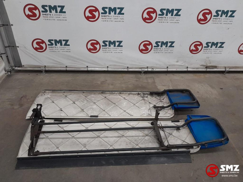 Scania Occ set cabinespoilers links + rechts Scania - الديناميكا الهوائية/ المفسدين - شاحنة: صور 3 Scania Occ set cabinespoilers links + rechts Scania - الديناميكا الهوائية/ المفسدين - شاحنة: صور 3
