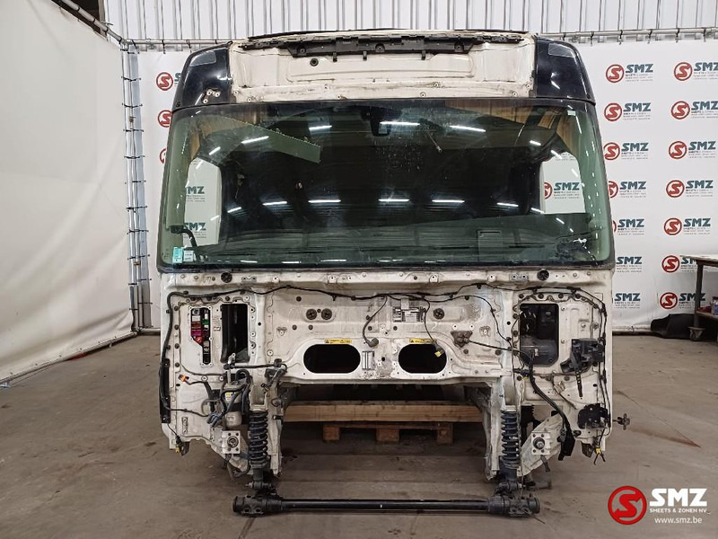 Volvo Occ Cabine Volvo FH4 met schade - قطع الغيار - شاحنة: صور 1 Volvo Occ Cabine Volvo FH4 met schade - قطع الغيار - شاحنة: صور 1