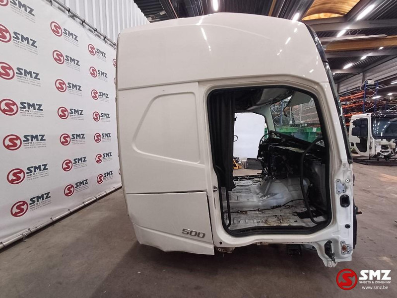 Volvo Occ Cabine Volvo FH4 met schade - قطع الغيار - شاحنة: صور 5 Volvo Occ Cabine Volvo FH4 met schade - قطع الغيار - شاحنة: صور 5