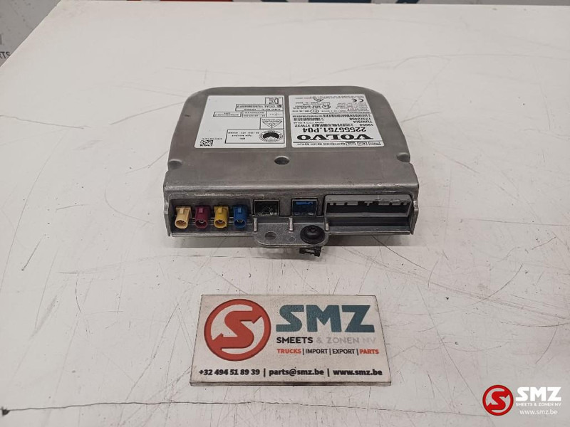 Volvo Occ ECU telematica regeleenheid Volvo - كتلة التحكم - شاحنة: صور 1 Volvo Occ ECU telematica regeleenheid Volvo - كتلة التحكم - شاحنة: صور 1