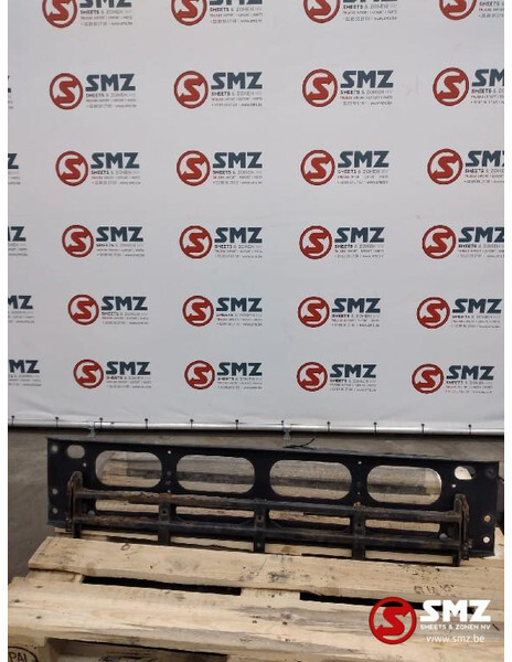 Volvo Occ binnenframe grille Volvo FH 20541198 - جلوپنجره - شاحنة: صور 1 Volvo Occ binnenframe grille Volvo FH 20541198 - جلوپنجره - شاحنة: صور 1