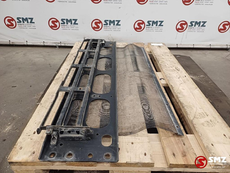 Volvo Occ binnenframe radiatorgrille Volvo - جلوپنجره - شاحنة: صور 3 Volvo Occ binnenframe radiatorgrille Volvo - جلوپنجره - شاحنة: صور 3