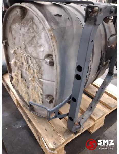 Volvo Occ uitlaatdemper Volvo euro5 - كاتم صوت - شاحنة: صور 4 Volvo Occ uitlaatdemper Volvo euro5 - كاتم صوت - شاحنة: صور 4