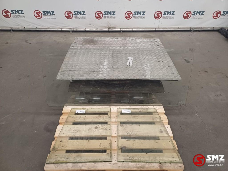 Zettelmeyer Occ set vensters Zettelmeyer - نافذة و قطع الغيار - شاحنة: صور 2 Zettelmeyer Occ set vensters Zettelmeyer - نافذة و قطع الغيار - شاحنة: صور 2