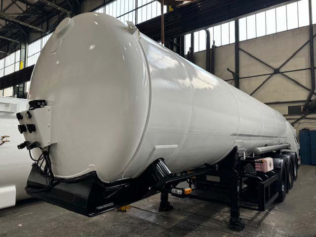 CRYOLOR Gas tank semi-trailer cryogenic used for nitrogen, argon, oxygen, LIN, LOX, LAR. - نصف مقطورة صهريج: صور 2 CRYOLOR Gas tank semi-trailer cryogenic used for nitrogen, argon, oxygen, LIN, LOX, LAR. - نصف مقطورة صهريج: صور 2