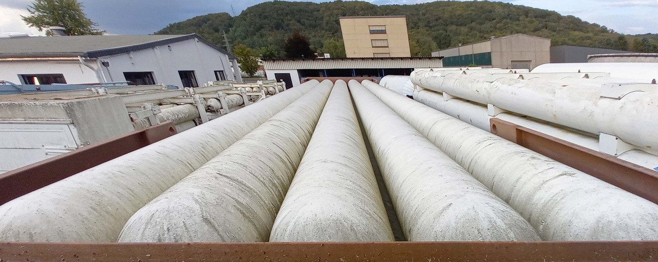 FRUEHAUF Gas tank tube semi-trailer used for compressed helium, hydrogen, Wasserstoff - نصف مقطورة صهريج: صور 5 FRUEHAUF Gas tank tube semi-trailer used for compressed helium, hydrogen, Wasserstoff - نصف مقطورة صهريج: صور 5