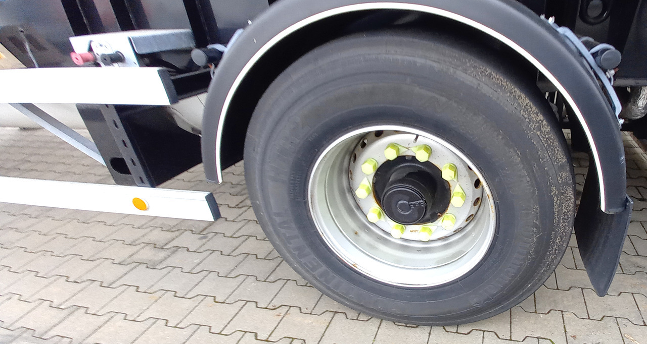 Schwingenschlögel Gas tank semi-trailer used for LNG/CNG mobile filling station Methan Gas Cryogenic - نصف مقطورة صهريج: صور 5 Schwingenschlögel Gas tank semi-trailer used for LNG/CNG mobile filling station Methan Gas Cryogenic - نصف مقطورة صهريج: صور 5