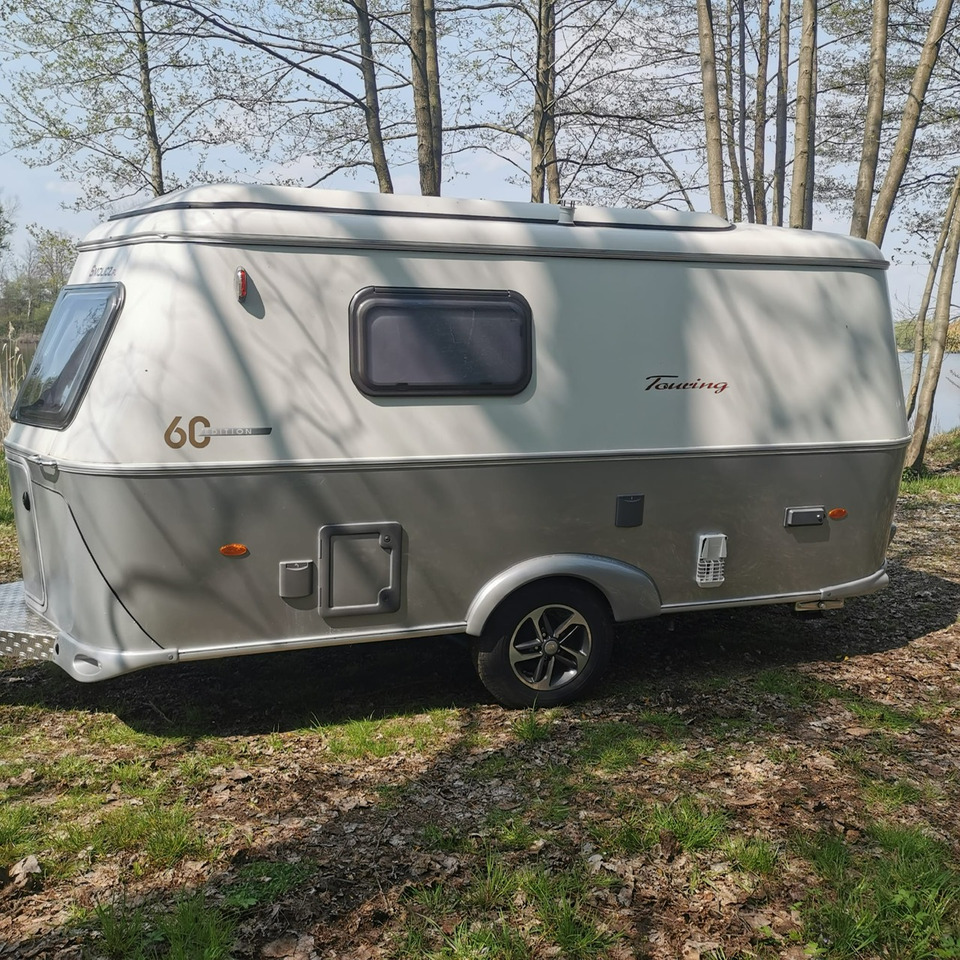 Eriba Triton 430 60 Jahre Edition 2022 - كرفان سحب: صور 4 Eriba Triton 430 60 Jahre Edition 2022 - كرفان سحب: صور 4