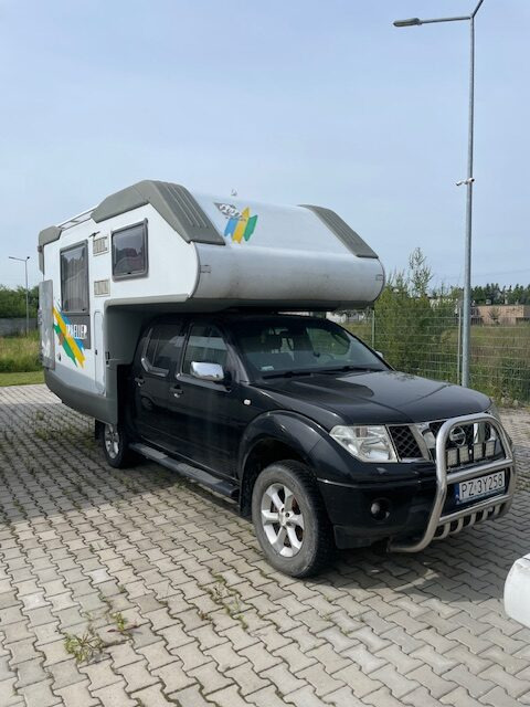 Zabudowa kempingowa do Pick-up’a Knaus Traveller - موتر هوم سقف عالي: صور 1 Zabudowa kempingowa do Pick-up’a Knaus Traveller - موتر هوم سقف عالي: صور 1