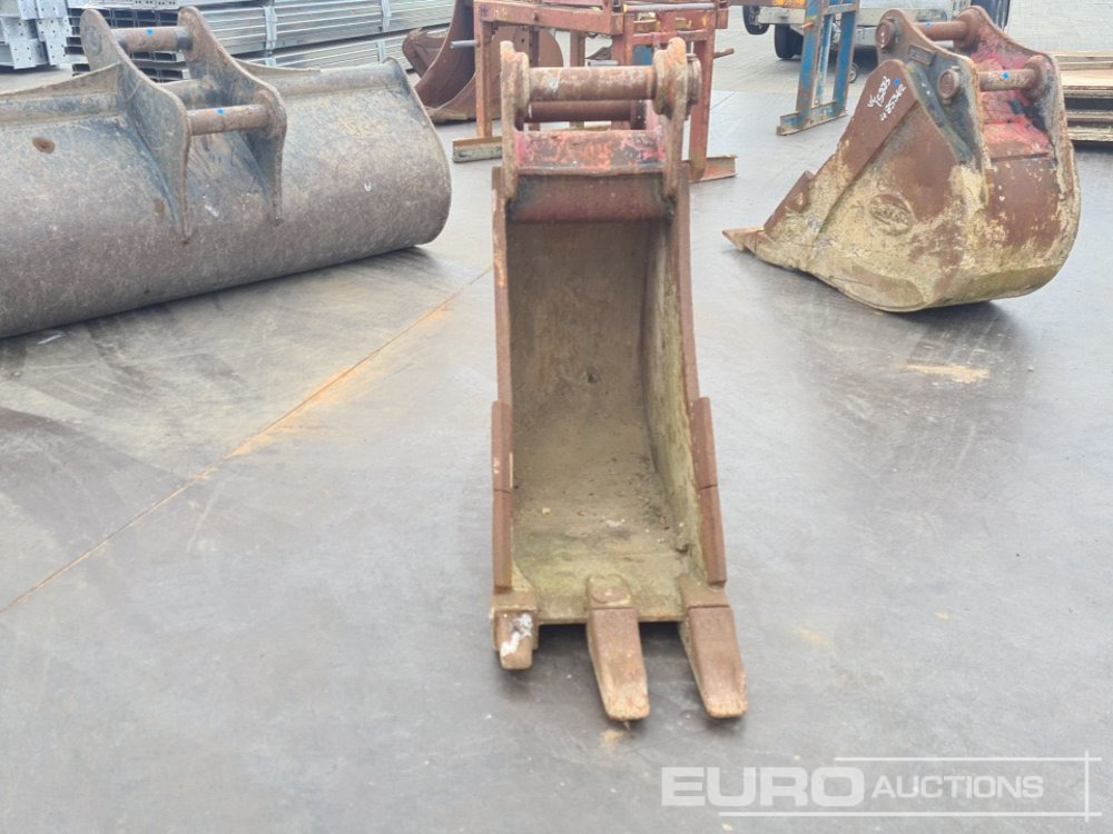 بكت 18" Digging Bucket 65mm Pin to suit 13 Ton Excavator: صور 8
