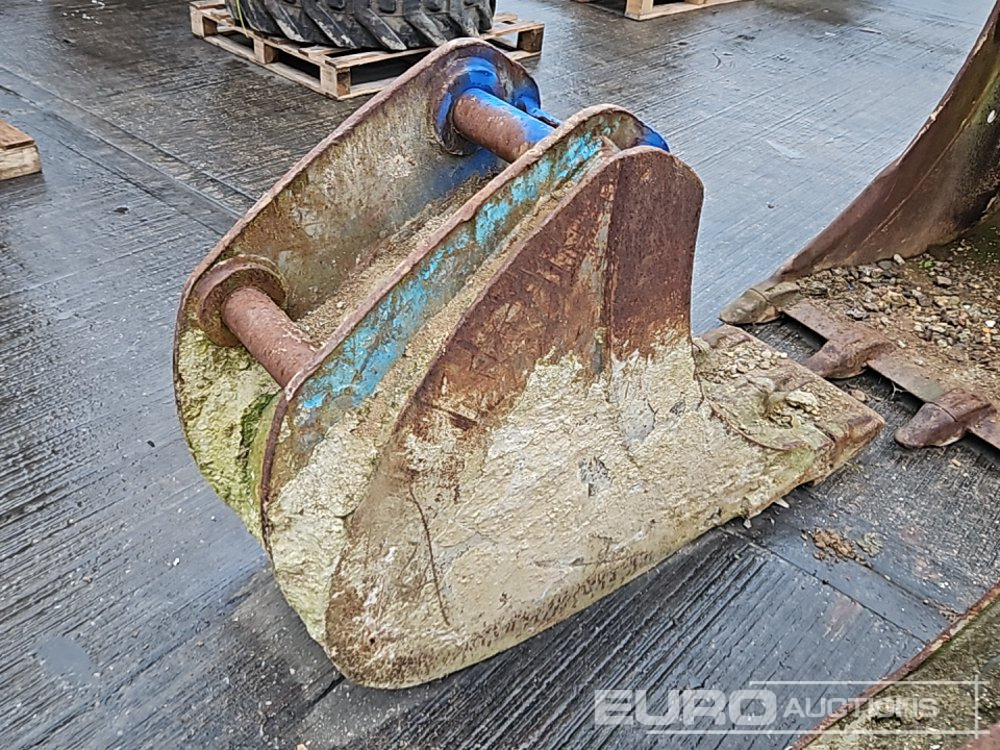 18" Scoop Bucket 65mm Pin to suit 13 Ton Excavator - بكت: صور 5 18" Scoop Bucket 65mm Pin to suit 13 Ton Excavator - بكت: صور 5