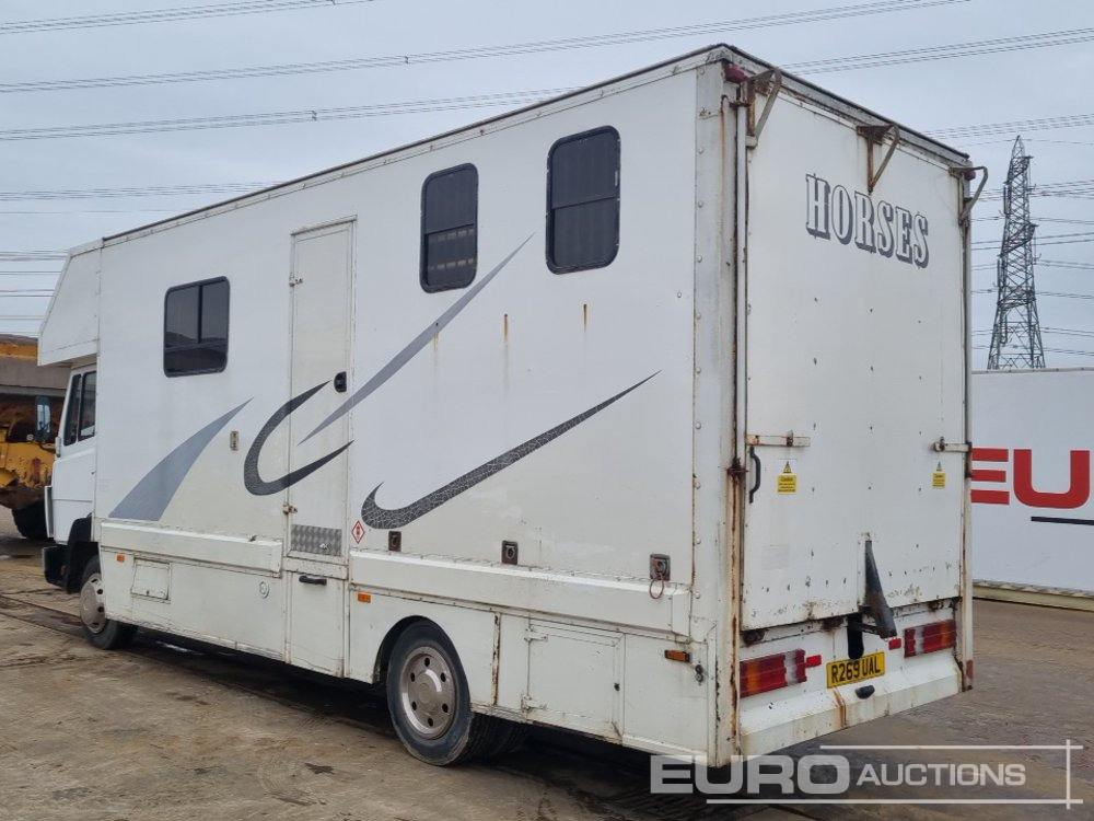 1998 Mercedes 814 - شاحنة نقل خيل: صور 3 1998 Mercedes 814 - شاحنة نقل خيل: صور 3
