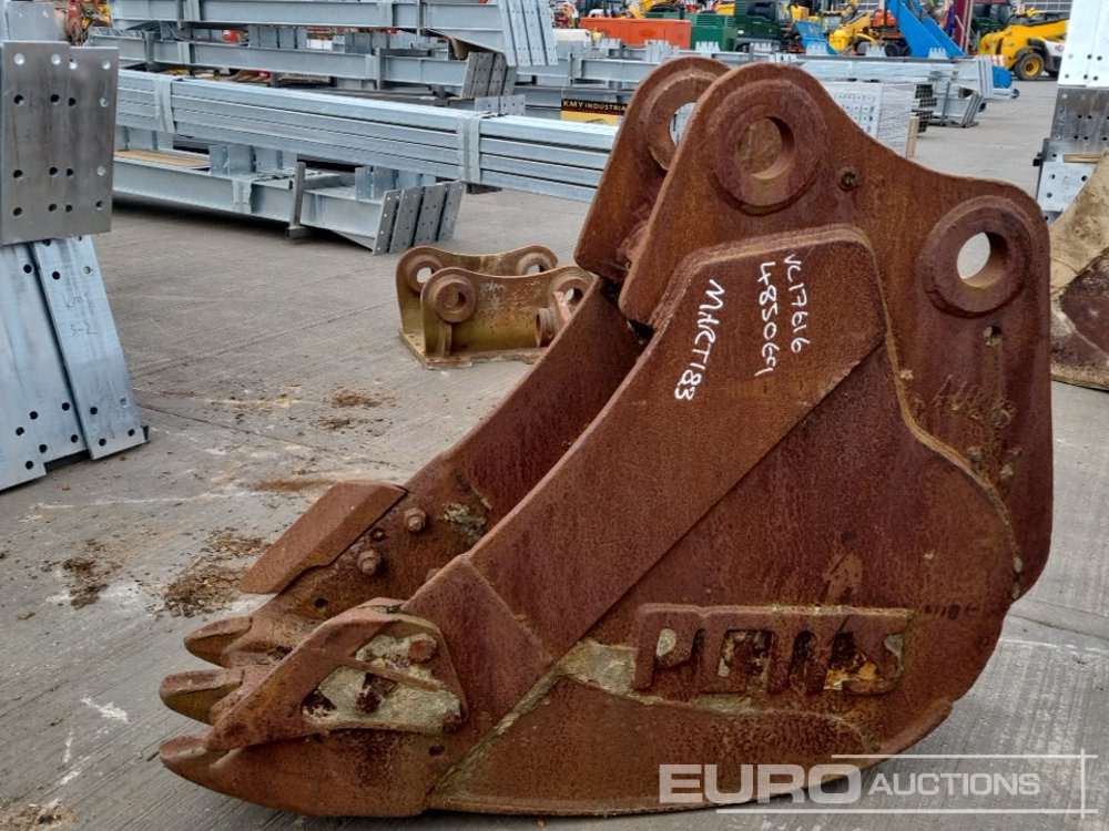 20” Digging Bucket 80mm pins to suit 20 Ton Excavtor - بكت: صور 2 20” Digging Bucket 80mm pins to suit 20 Ton Excavtor - بكت: صور 2