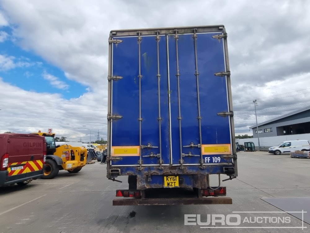 2004 SDC Trailer Tri Axle Curtainsider Trailer - الخيمة نصف مقطورة: صور 4 2004 SDC Trailer Tri Axle Curtainsider Trailer - الخيمة نصف مقطورة: صور 4
