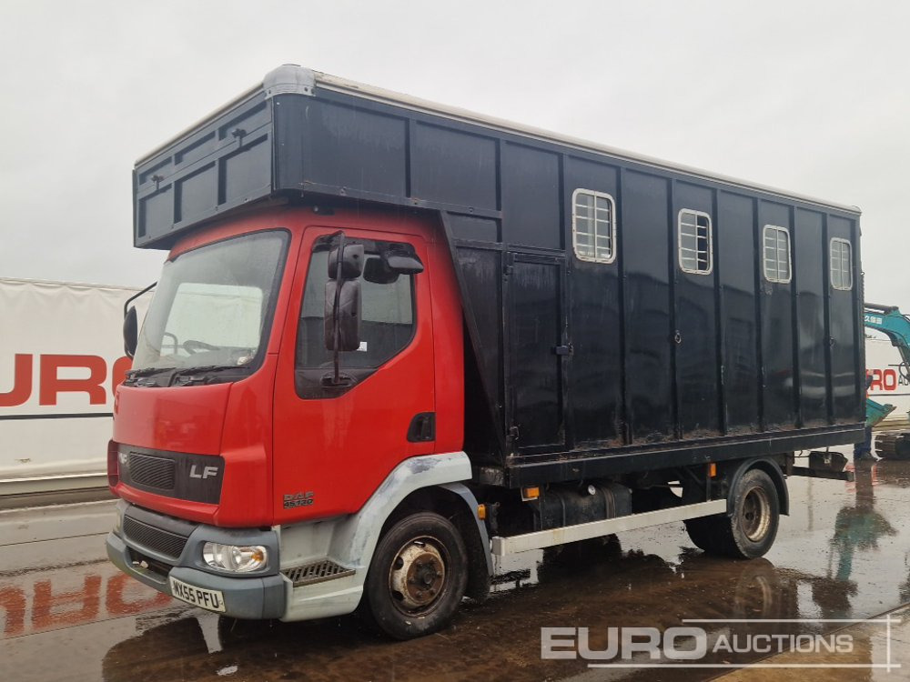 2005 DAF LF45.130 - شاحنة نقل المواشي شاحنة: صور 1 2005 DAF LF45.130 - شاحنة نقل المواشي شاحنة: صور 1