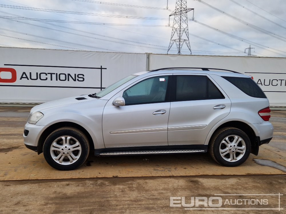 2006 Mercedes ML320 CDI - سيارة دفع رباعي: صور 2 2006 Mercedes ML320 CDI - سيارة دفع رباعي: صور 2