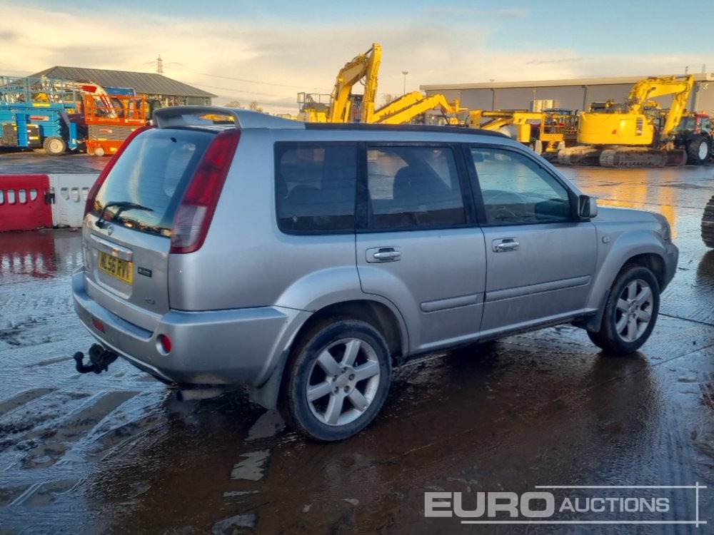 2006 Nissan X-Trail - سيارة دفع رباعي: صور 5 2006 Nissan X-Trail - سيارة دفع رباعي: صور 5