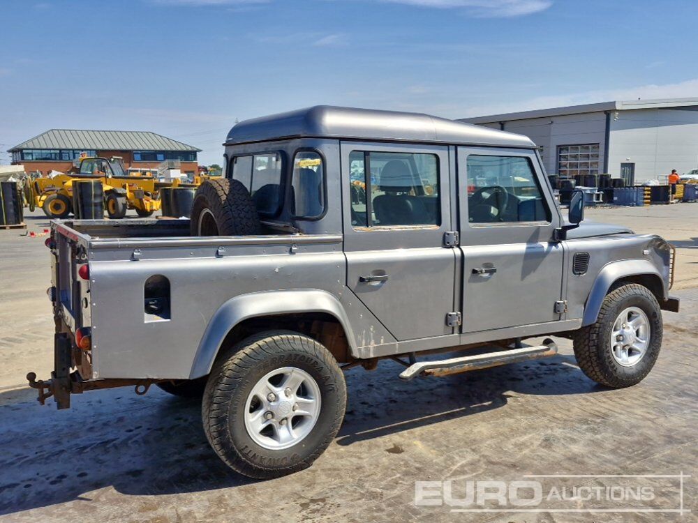 2007 Land Rover Defender - سيارة دفع رباعي: صور 5 2007 Land Rover Defender - سيارة دفع رباعي: صور 5