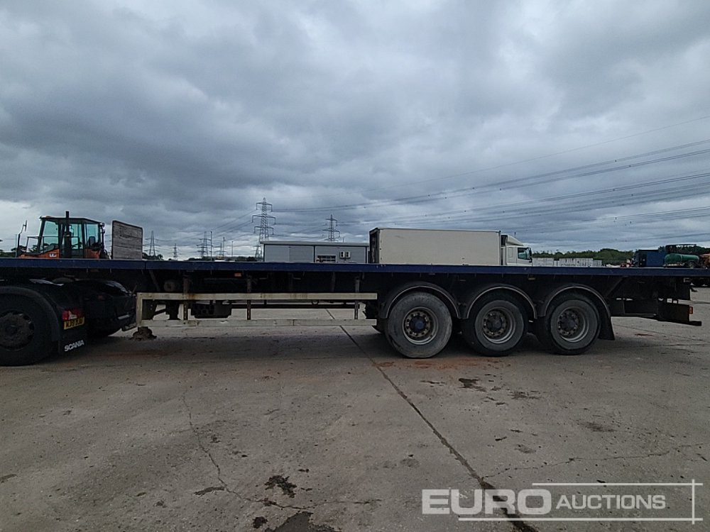 2007 SDC Trailer Tri Axle Extendable Flatbed Trailer, Twist Locks, Rear Steer - نصف مقطورة مسطحة: صور 2 2007 SDC Trailer Tri Axle Extendable Flatbed Trailer, Twist Locks, Rear Steer - نصف مقطورة مسطحة: صور 2