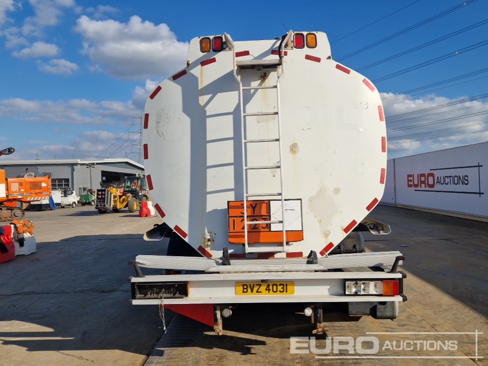 2007 Volvo FM300 - شاحنة صهريج: صور 4 2007 Volvo FM300 - شاحنة صهريج: صور 4