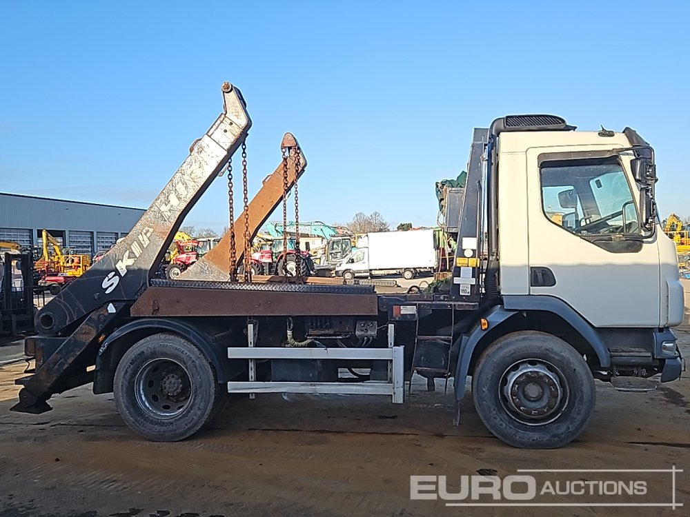 شاحنات قابلة للفك شاحنة 2008 DAF LF55.220: صور 6