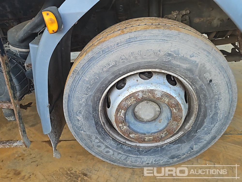 شاحنات قابلة للفك شاحنة 2008 DAF LF55.220: صور 12