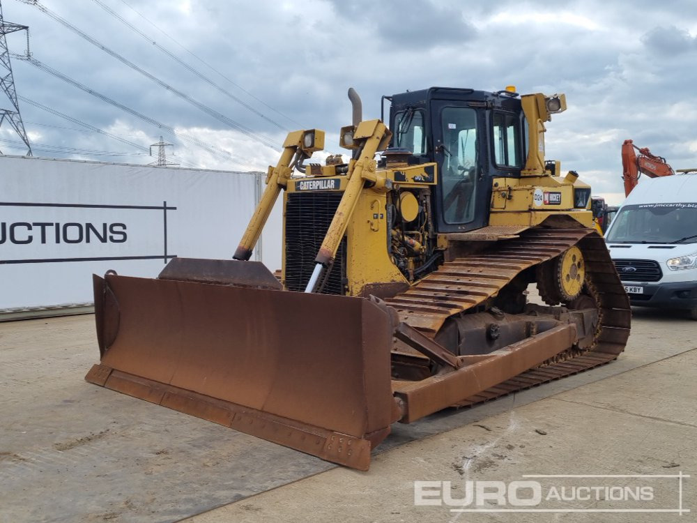 2010 CAT D6T - بلدوزر: صور 1 2010 CAT D6T - بلدوزر: صور 1
