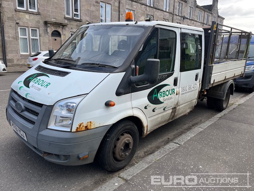 2011 Ford Transit - الشاحنات الصغيرة المسطحة: صور 1 2011 Ford Transit - الشاحنات الصغيرة المسطحة: صور 1