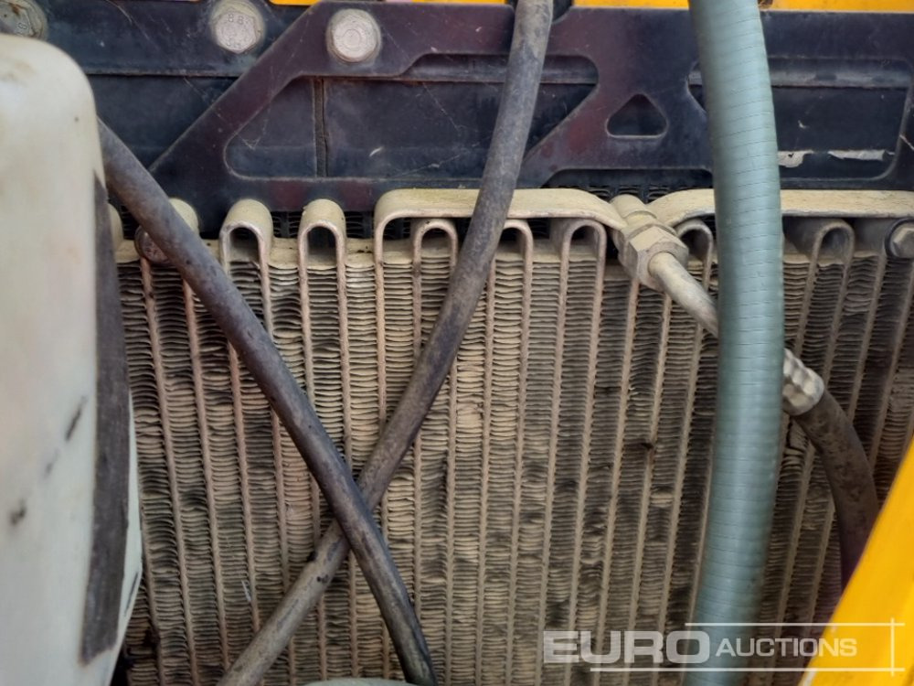 حفارة مصغرة 2011 JCB 8085ZTS: صور 24