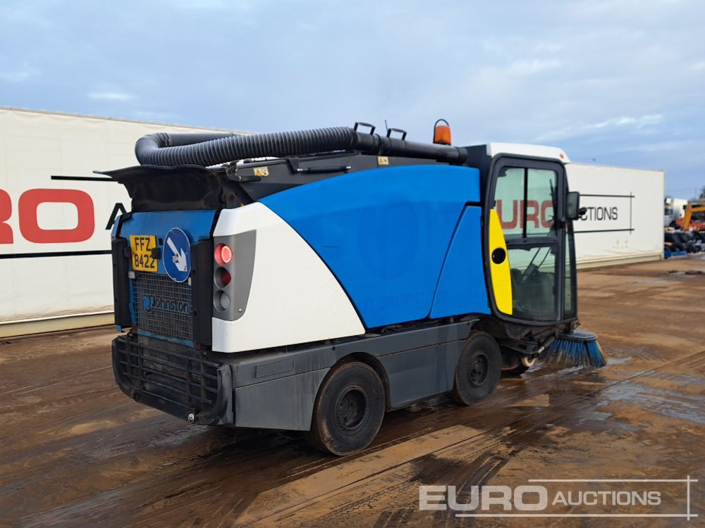 2011 Johnston 142A 101T - سياره كنس شوارع: صور 5 2011 Johnston 142A 101T - سياره كنس شوارع: صور 5