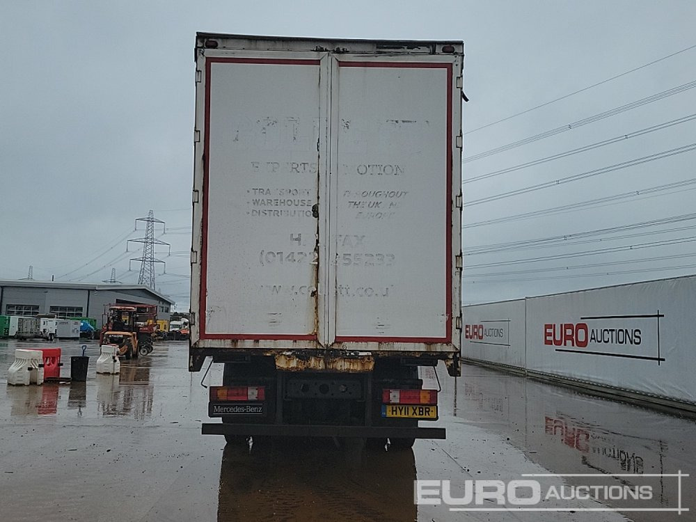 2011 Mercedes 1824 - شاحنة ستارة: صور 4 2011 Mercedes 1824 - شاحنة ستارة: صور 4