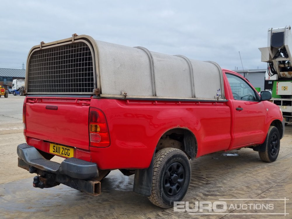 2011 Toyota Hilux - شاحنة البيك أب: صور 5 2011 Toyota Hilux - شاحنة البيك أب: صور 5