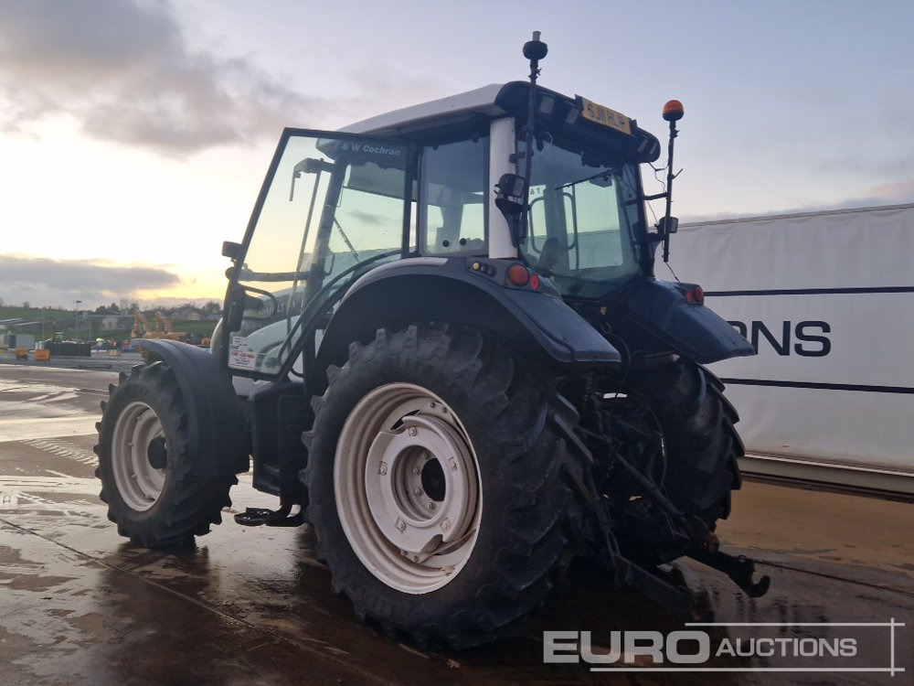 2011 Valtra N121 - جرار: صور 3 2011 Valtra N121 - جرار: صور 3