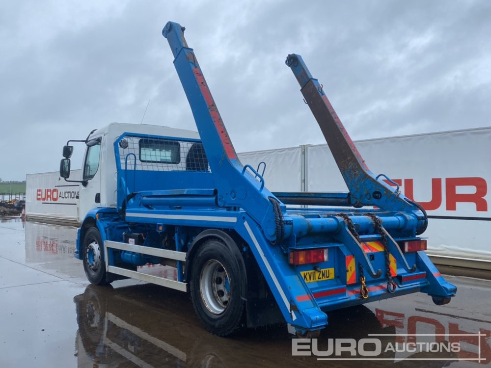 2011 Volvo 4x2 Skip Lorry, Manual Gearbox, A/C - شاحنات قابلة للفك شاحنة: صور 3 2011 Volvo 4x2 Skip Lorry, Manual Gearbox, A/C - شاحنات قابلة للفك شاحنة: صور 3