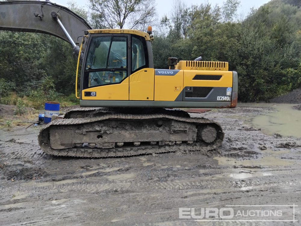 2011 Volvo EC250DL - حفارات زحافة: صور 1 2011 Volvo EC250DL - حفارات زحافة: صور 1