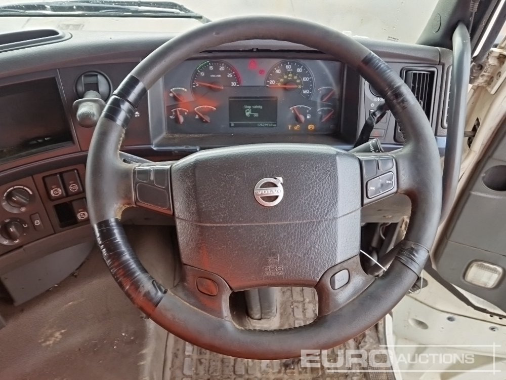شاحنة جرار 2011 Volvo FH460: صور 35