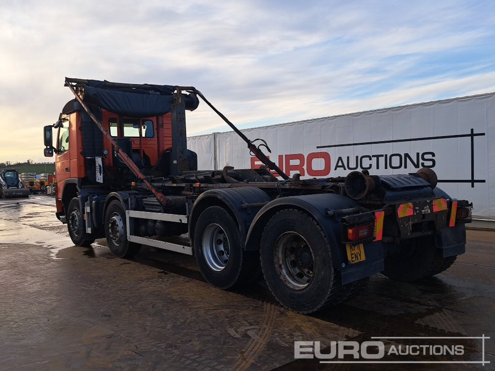 2011 Volvo FM - شاحنة ذات الخطاف: صور 3 2011 Volvo FM - شاحنة ذات الخطاف: صور 3
