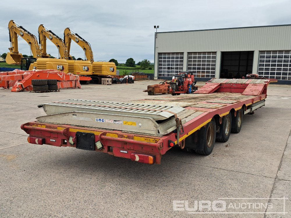 2011 Wraith Tri Axle Stepframe Low Loader Trailer, Winch, Ramps - عربة مسطحة منخفضة نصف مقطورة: صور 5 2011 Wraith Tri Axle Stepframe Low Loader Trailer, Winch, Ramps - عربة مسطحة منخفضة نصف مقطورة: صور 5