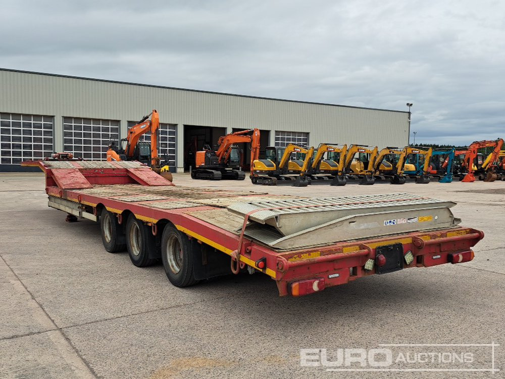 2011 Wraith Tri Axle Stepframe Low Loader Trailer, Winch, Ramps - عربة مسطحة منخفضة نصف مقطورة: صور 3 2011 Wraith Tri Axle Stepframe Low Loader Trailer, Winch, Ramps - عربة مسطحة منخفضة نصف مقطورة: صور 3