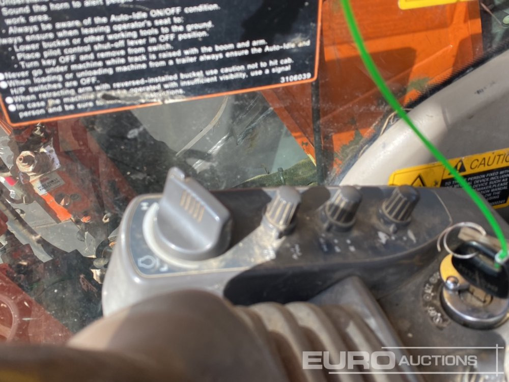 حفارات زحافة 2012 Hitachi ZX135US-3: صور 30
