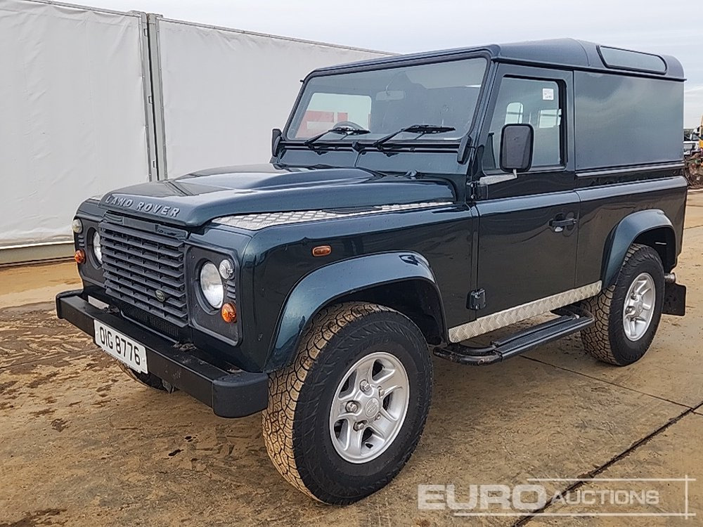 2012 Land Rover Defender 90 - سيارة دفع رباعي: صور 1 2012 Land Rover Defender 90 - سيارة دفع رباعي: صور 1